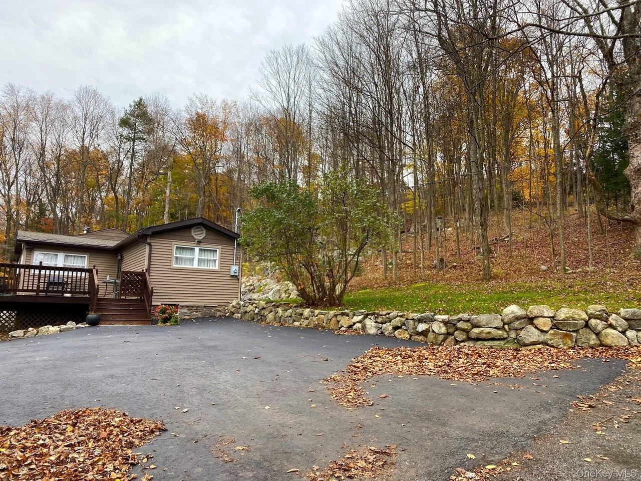 18 Ashlee Meadow Rd - Photo 2 of 19