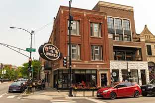 958 W Webster Ave #2F - Photo 1 of 1
