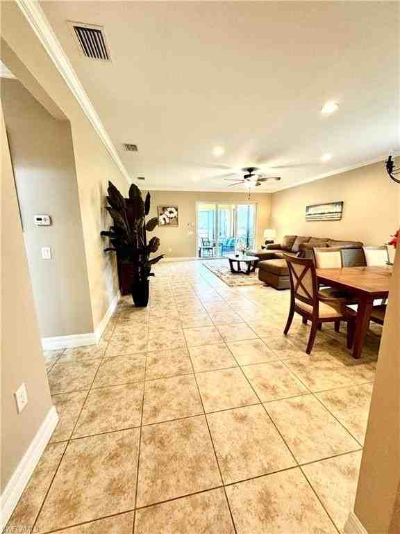 6421 Liberty St - Photo 7 of 32