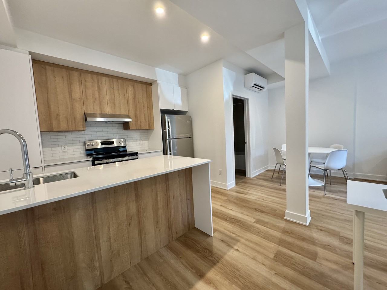 1221 Rue Marie-Anne - Photo 5 of 11