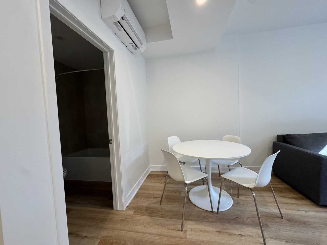 1221 Rue Marie-Anne - Photo 6 of 11