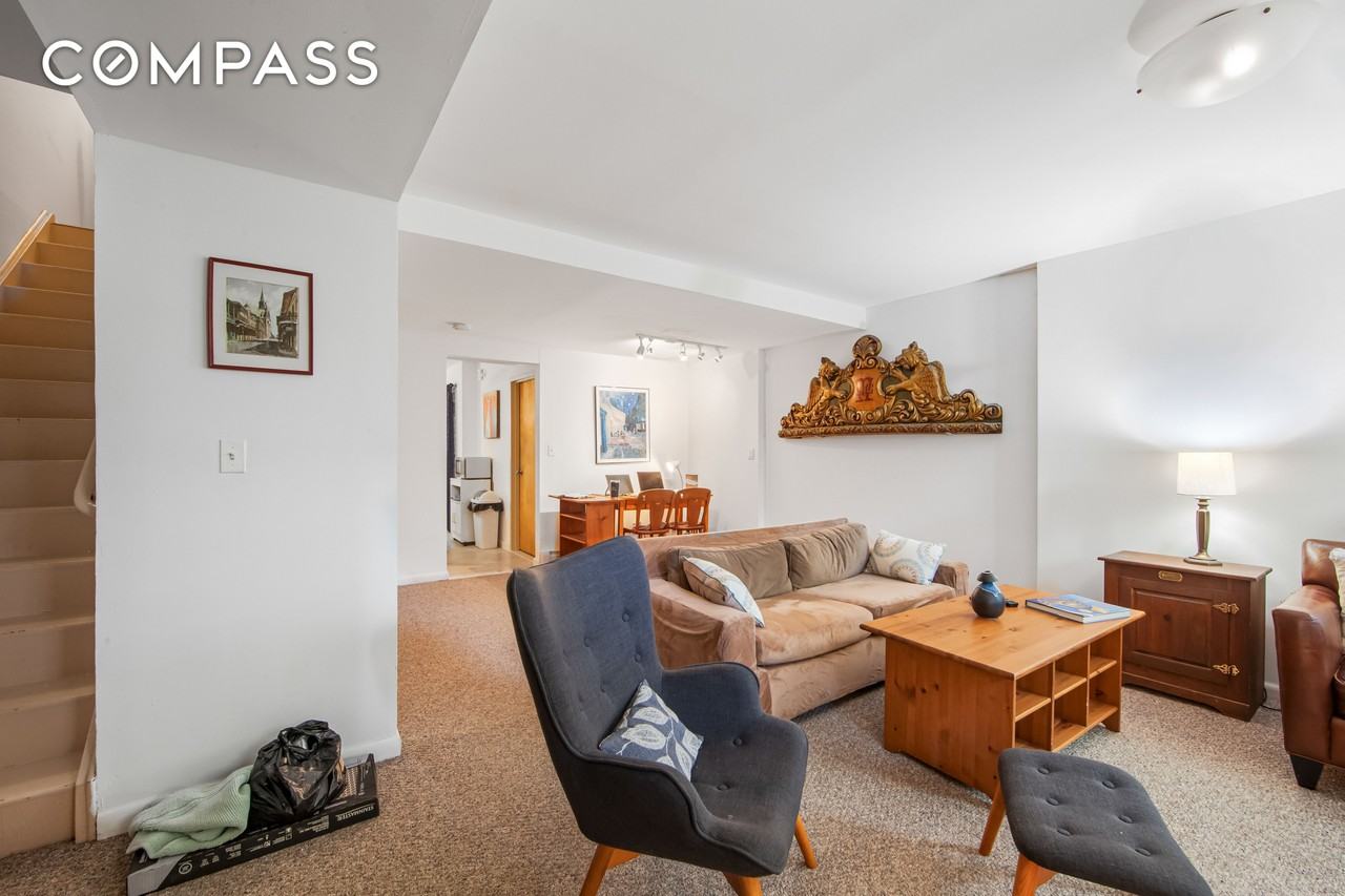 129 Waverly Ave #1 - Photo 4 of 12