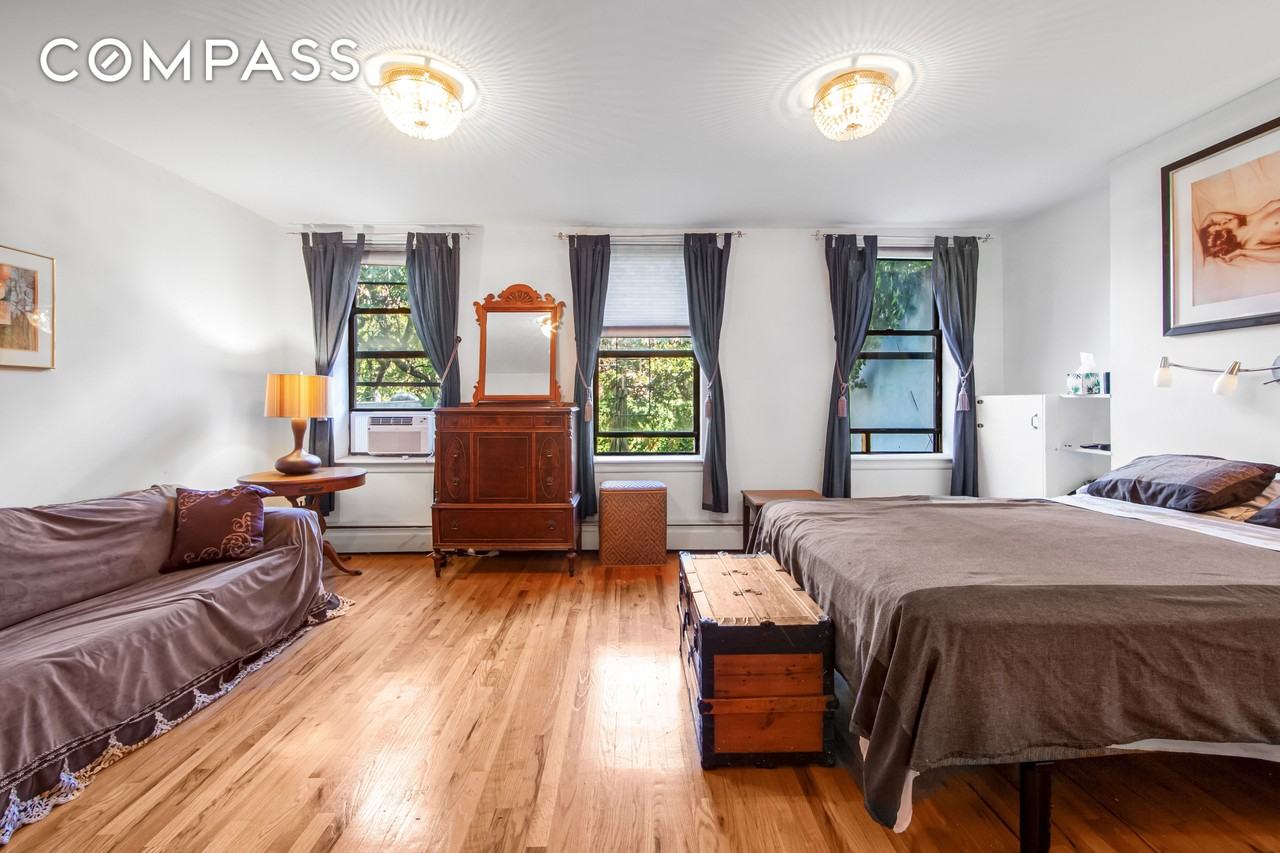 129 Waverly Ave #1 - Photo 6 of 12