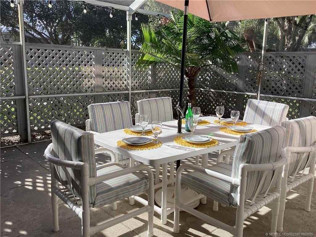 2460 Sw Danbury Ln - Photo 5 of 24