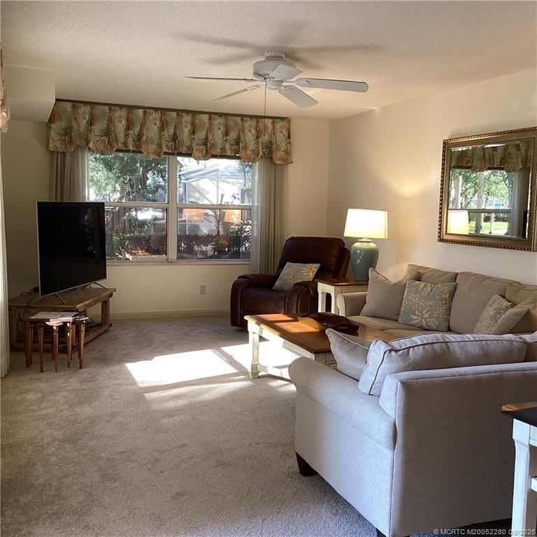 2460 Sw Danbury Ln - Photo 7 of 24