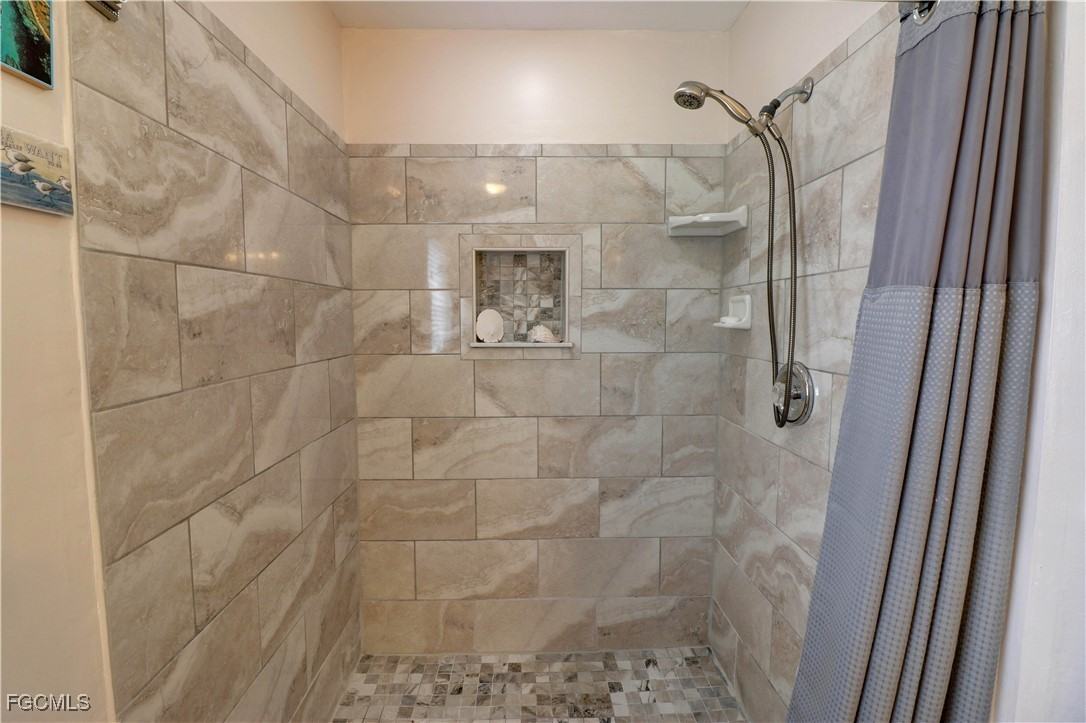 2019 Sw 43rd Ter - Photo 5 of 24