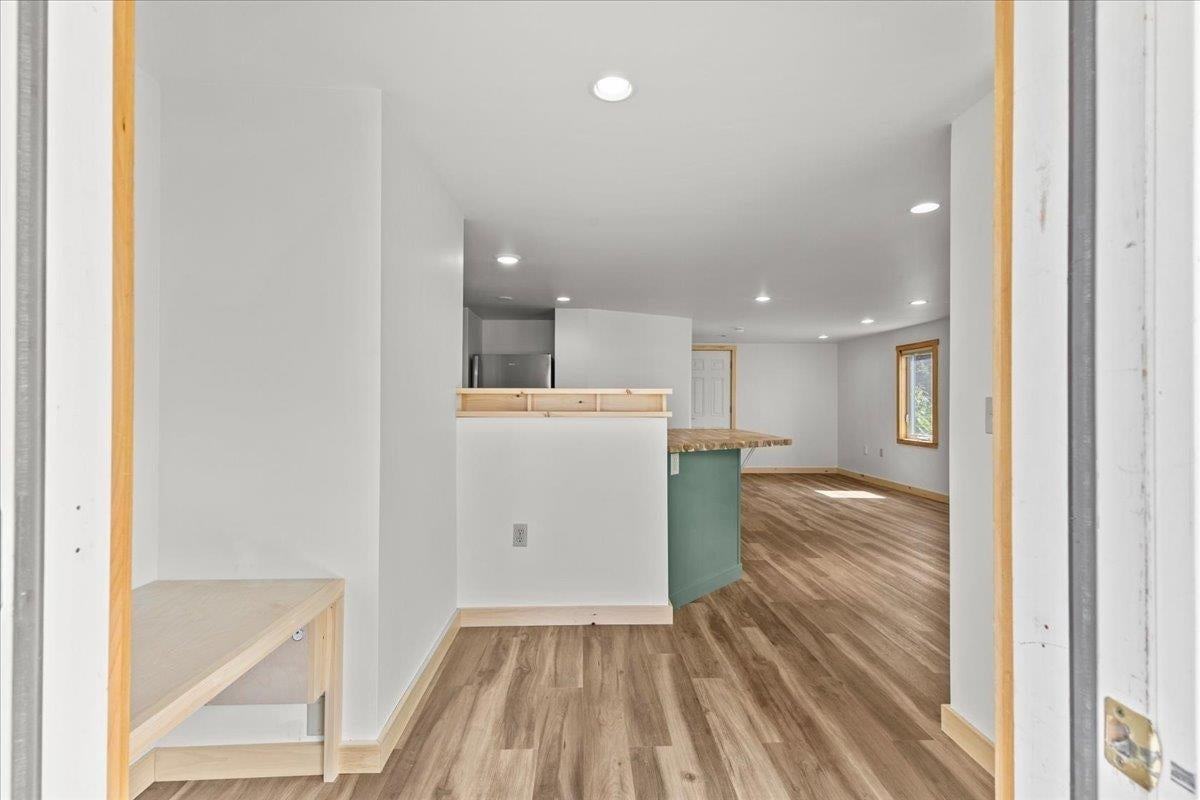 32 Goodell Ave - Photo 7 of 37