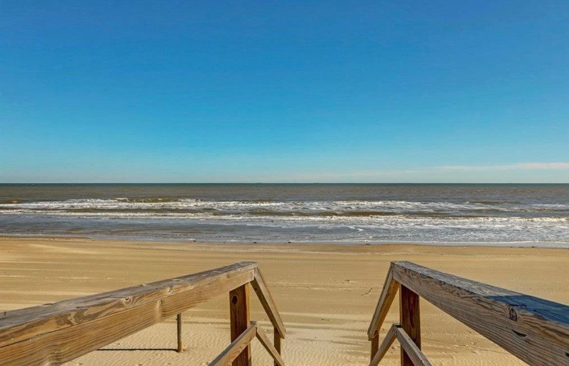 601 Wave Ct - Photo 3 of 50