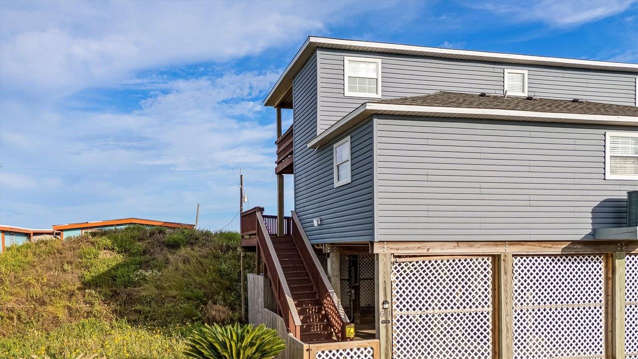 601 Wave Ct - Photo 5 of 50