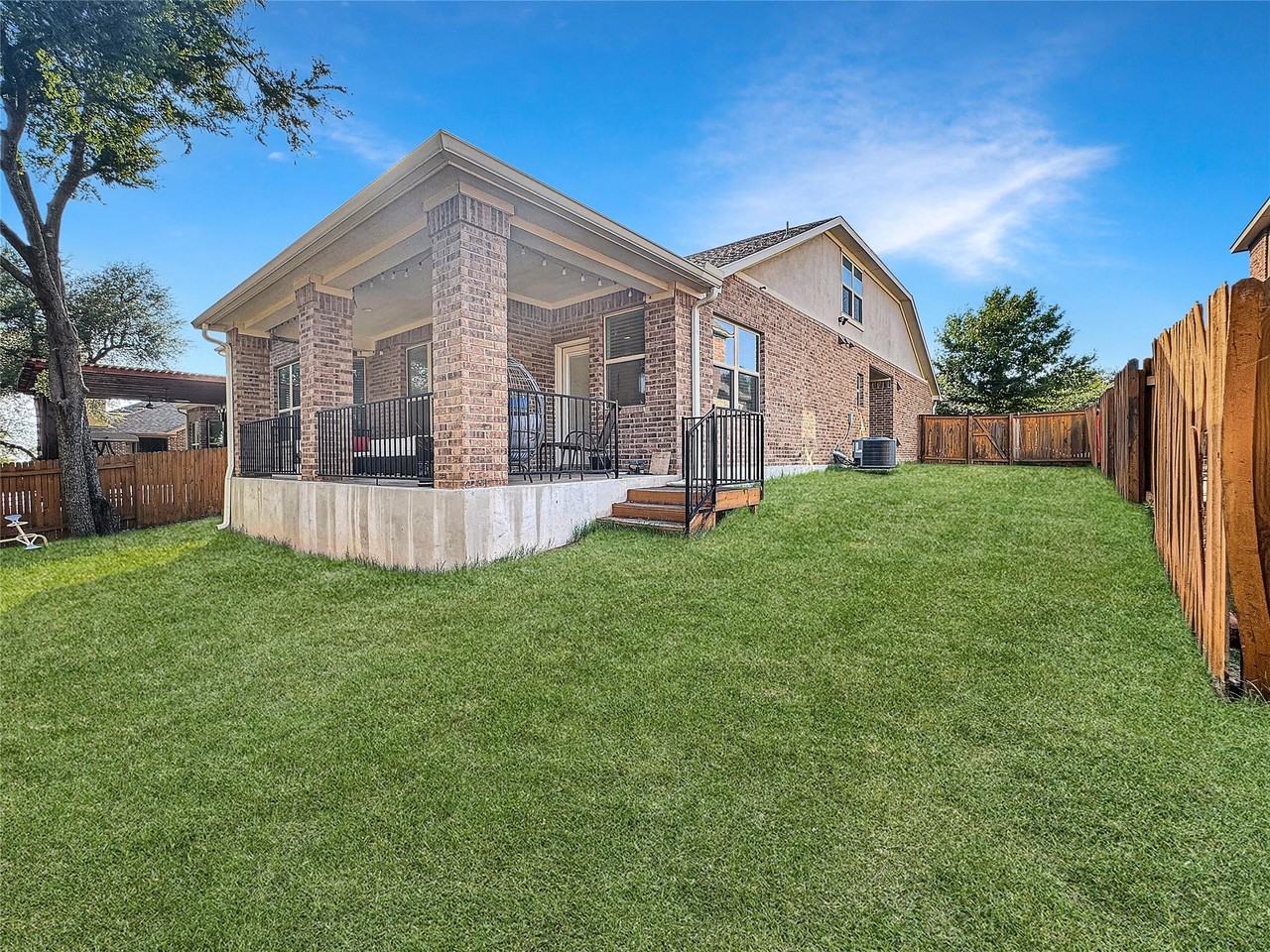 4416 Trinity Woods St - Photo 2 of 36