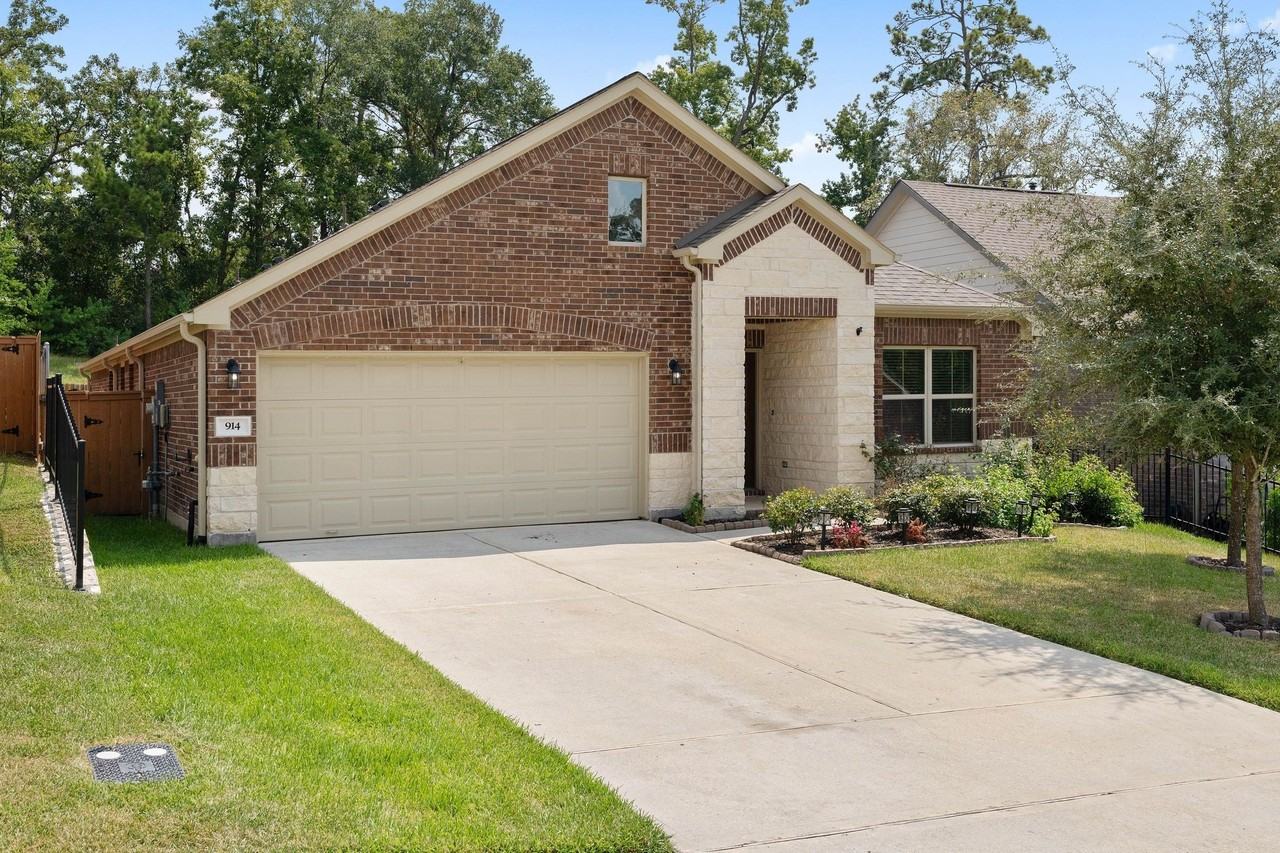 914 Golden Willow Ln - Photo 3 of 35