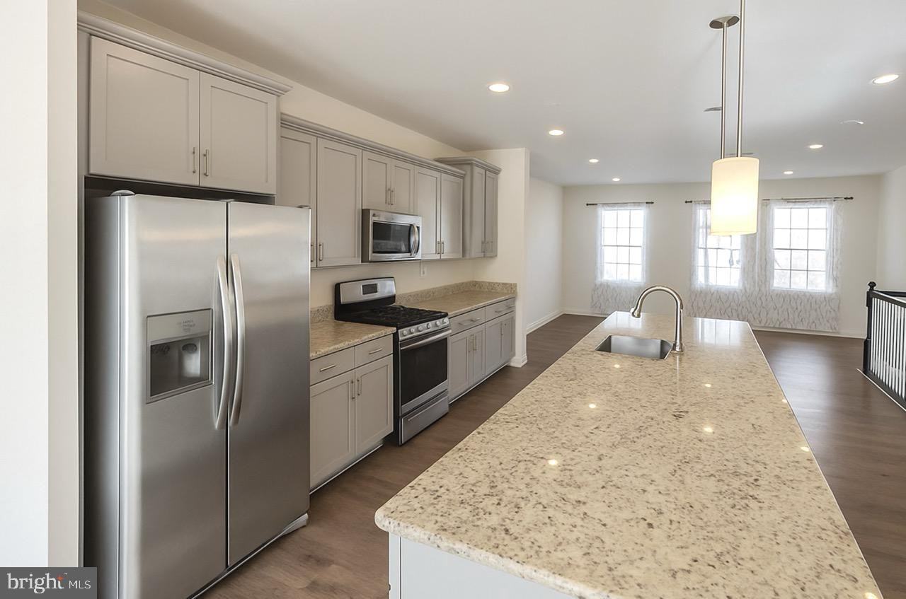 23788 Myrtle Glen Way - Photo 5 of 31