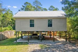 featured image of 10100 Bancroft St