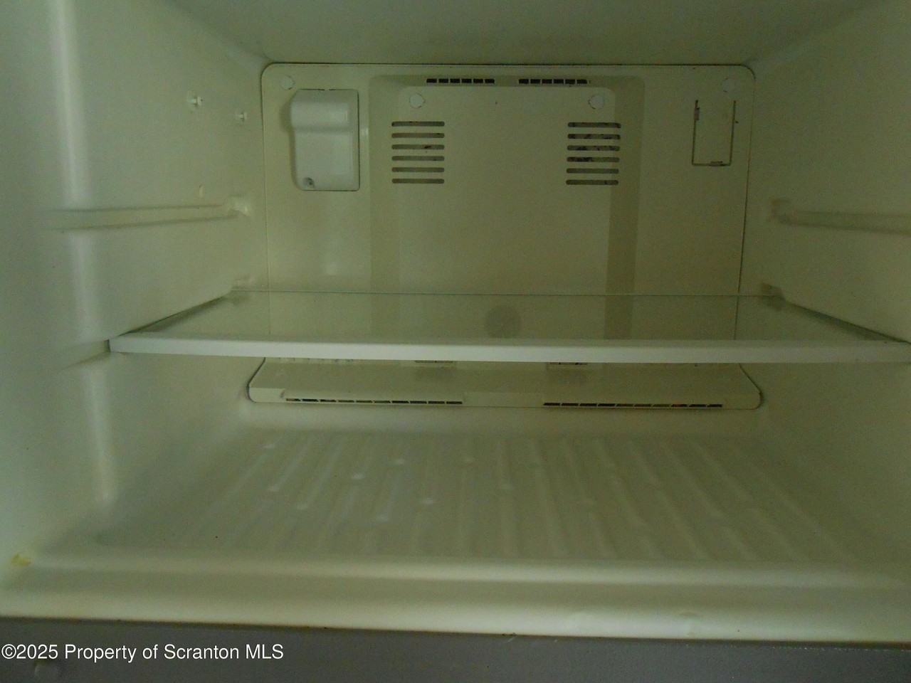 622 N Main Ave - Photo 6 of 14