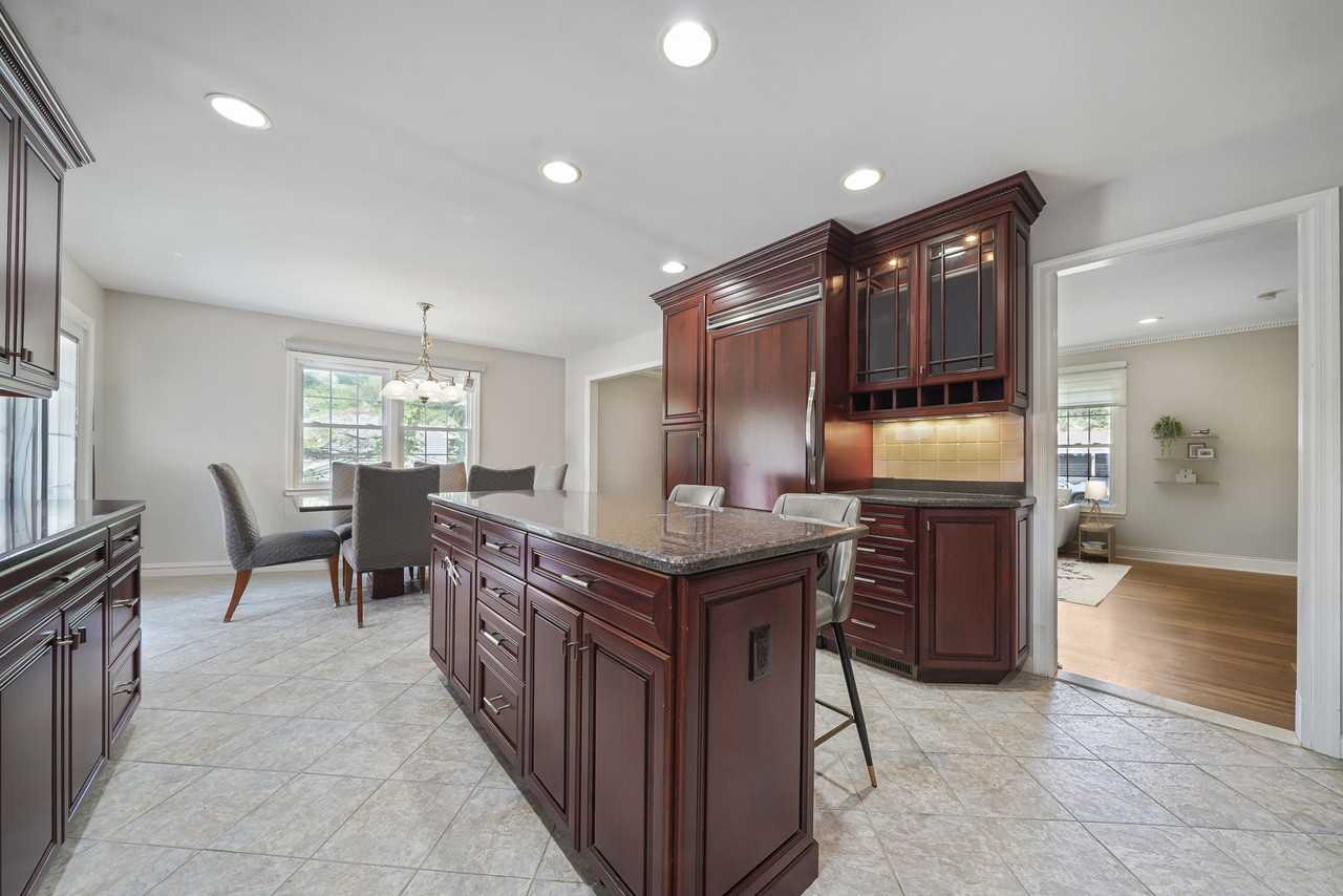 16 Westminster Drive - Photo 2 of 19