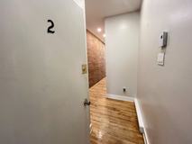 5871 Avenue du Parc #2 - Photo 1 of 1