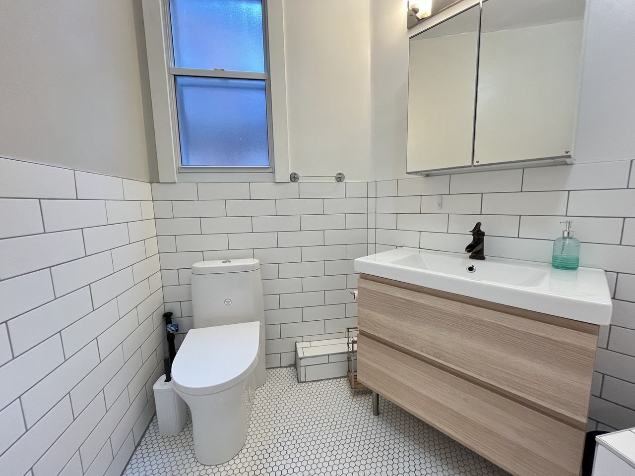 5871 Avenue du Parc #2 - Photo 7 of 21