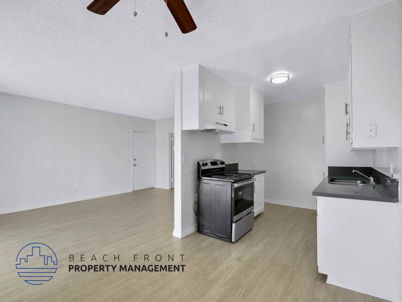 1026 Larch St. - Photo 4 of 12