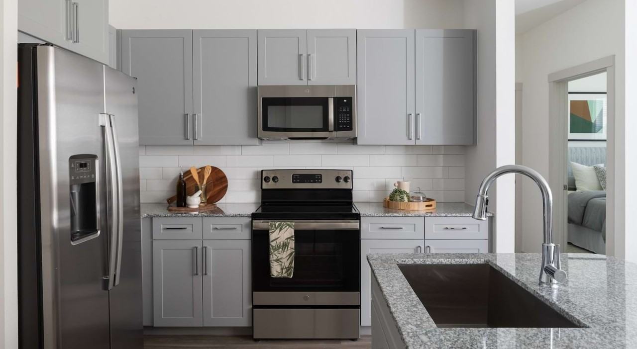 Vastas Vw #01-141 - Photo 2 of 8