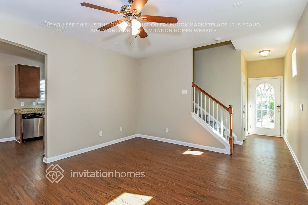 483 Lobdale Falls Dr - Photo 6 of 18