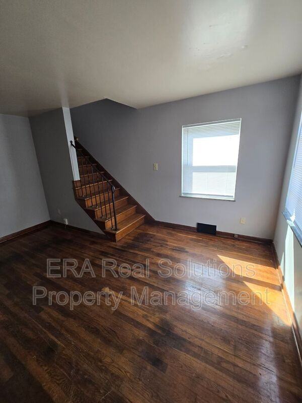 110 N Terrace Ave - Photo 3 of 17