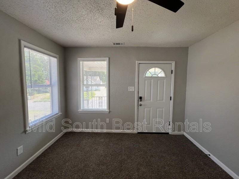 176 E Fernwood Ave - Photo 2 of 9