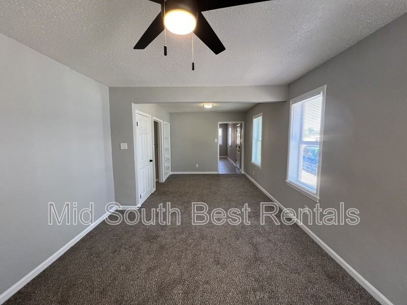 176 E Fernwood Ave - Photo 3 of 9