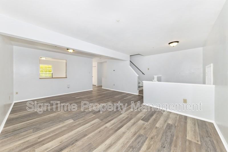 103 Jasons Rdg - Photo 3 of 38