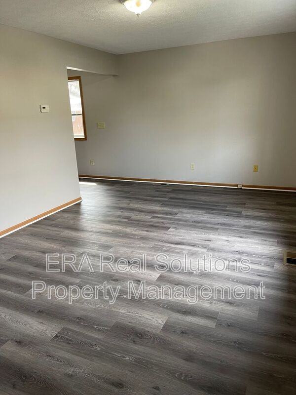 2029 Heritage Dr - Photo 4 of 12