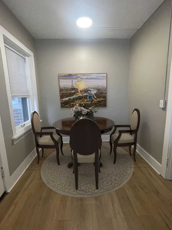 Highland Court Apartments - Photo 3 of 7