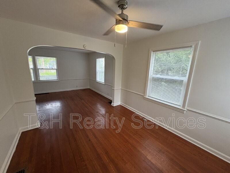 3711 N Pennsylvania St - Photo 5 of 16
