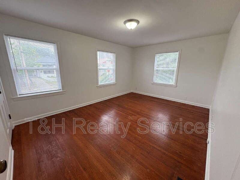 3711 N Pennsylvania St - Photo 7 of 16