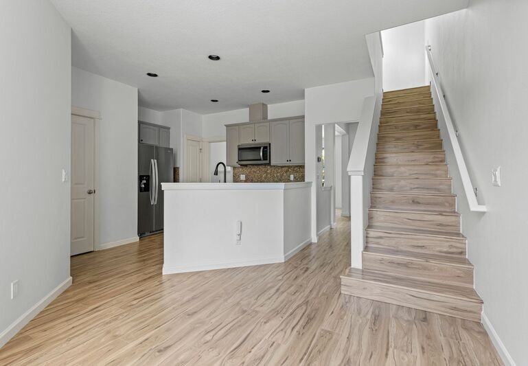 7282 Ne Stoneybrook St - Photo 4 of 20