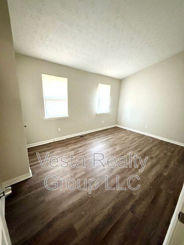 240 Toby Springs Ln - Photo 7 of 13