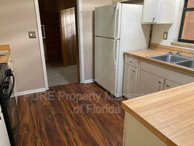 746 Se 29th Ter - Photo 3 of 36