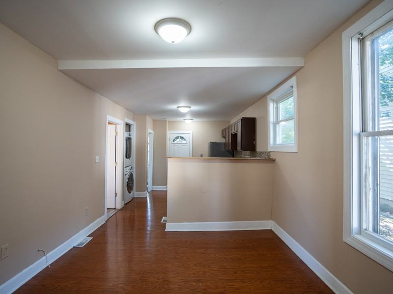 640 Myrtle Ave - Photo 4 of 10