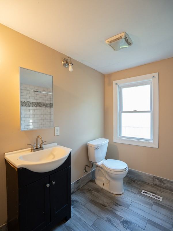 640 Myrtle Ave - Photo 6 of 10