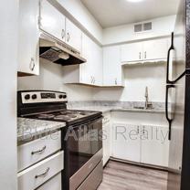 411 E Polk St #7 - Photo 1 of 1
