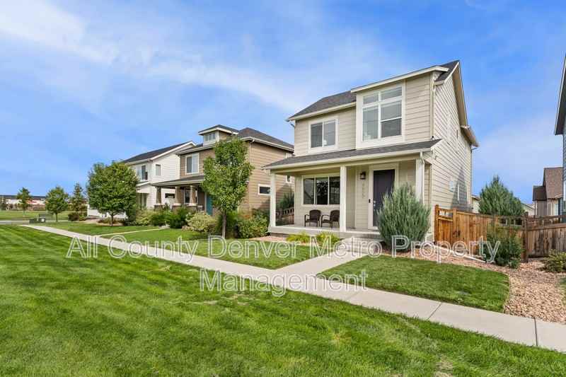 4827 Mt Shavano St - Photo 2 of 26