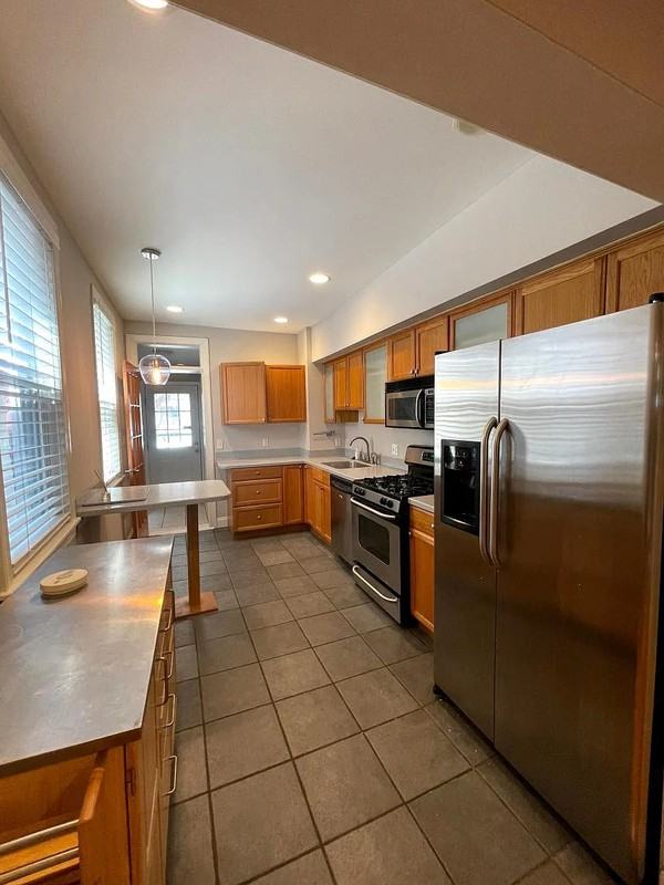 1112 S Conkling St - Photo 7 of 22