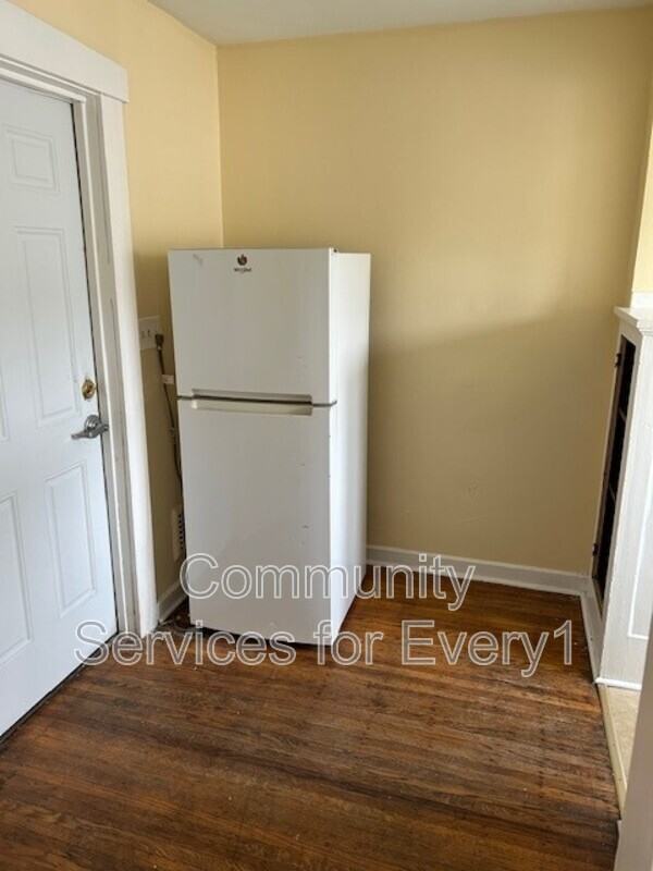 247 Roesch Ave #45A - Photo 5 of 7