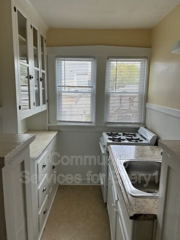 247 Roesch Ave #45A - Photo 6 of 7