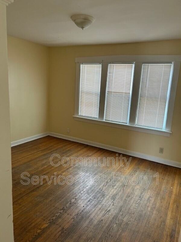 247 Roesch Ave #45A - Photo 7 of 7