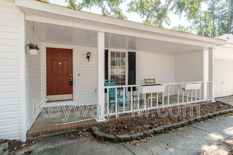 4158 Arligton Court - Photo 4 of 33