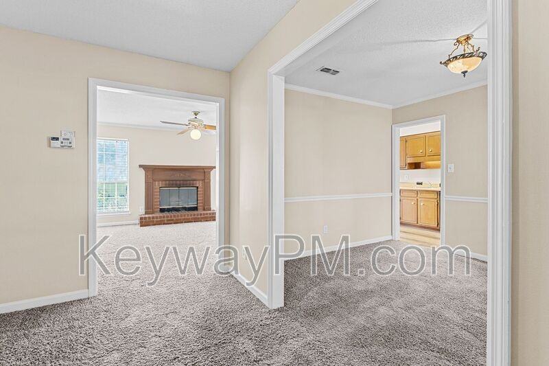 4158 Arligton Court - Photo 5 of 33