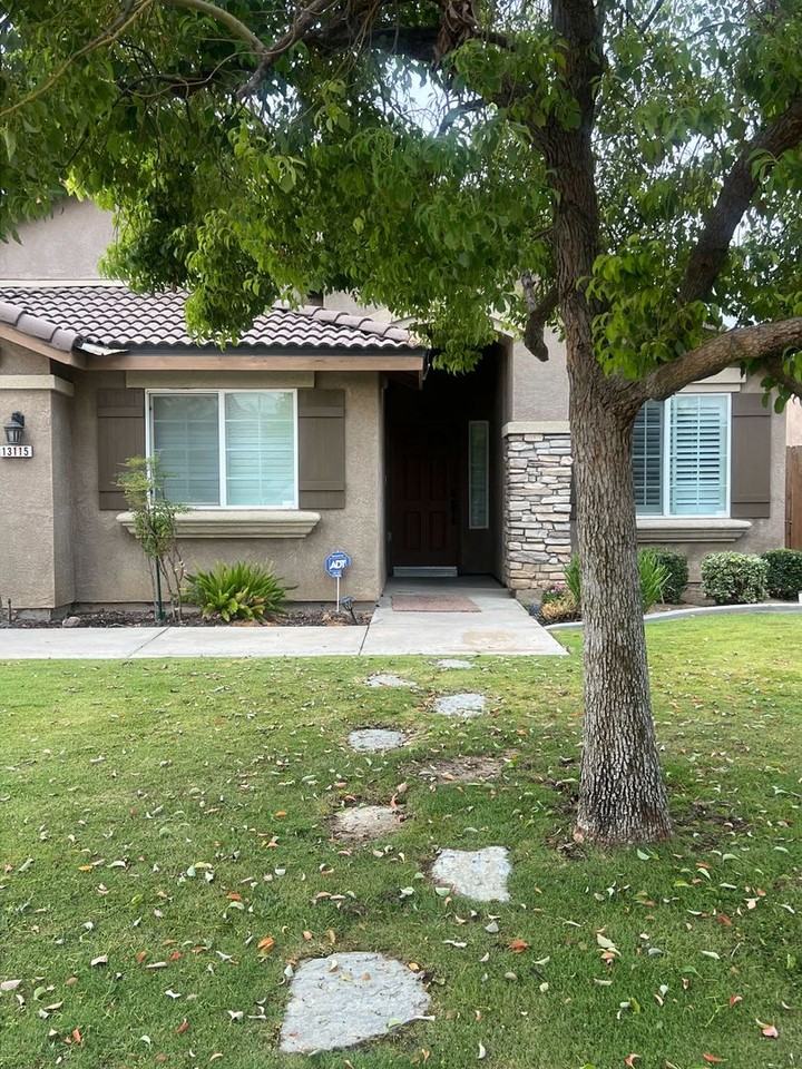 13115 Ridgeway Meadows Dr - Photo 2 of 20
