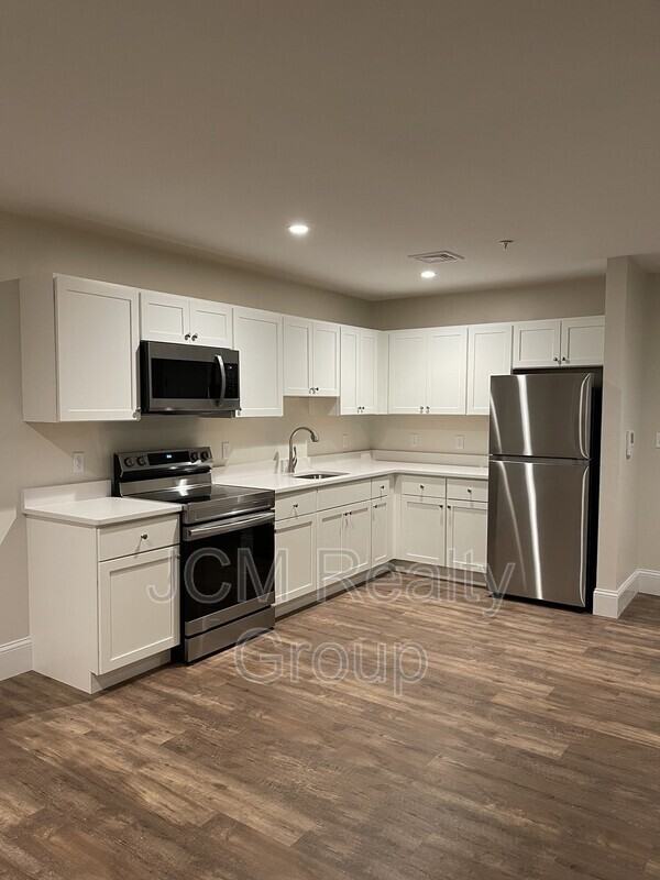 21 Paul Francis Way #22-2ndFL - Photo 3 of 16