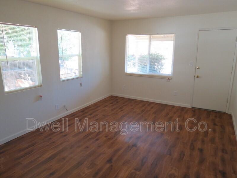 1420 Diamond Ln - Photo 2 of 15