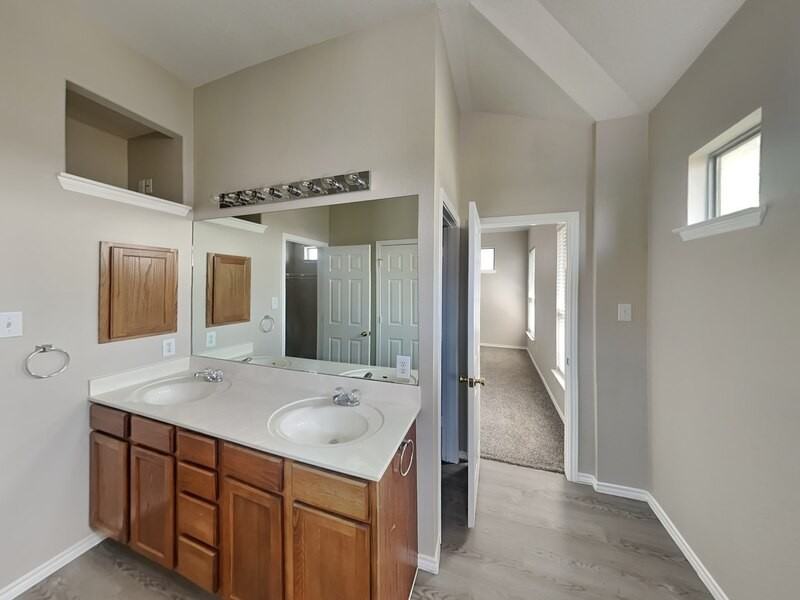 1250 Nicholas Mnr - Photo 7 of 13