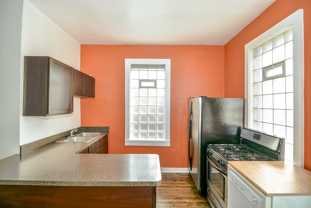 1529 W Nelson St #CH - Photo 1 of 1